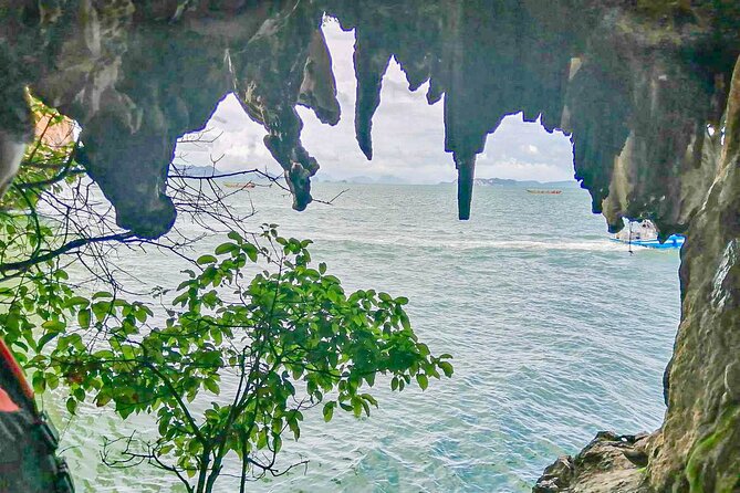 Phang Nga Bay, James Bond Island by Premium Speedboat - Yao Yai brings the first swim