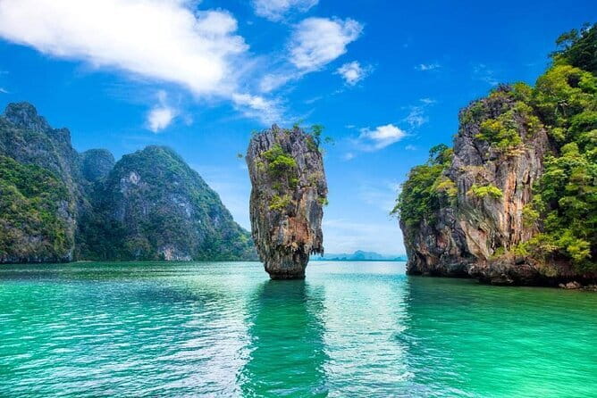 Phang Nga Bay, Samet Nangshe and James Bond Kayak tour - From Phuket to Phang Nga by air-conditioned vehicle