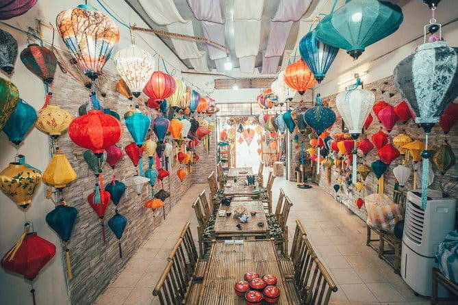 Phap Studio Gallery Art Classes Painting Workshop Hoi An - Who should book this workshop?