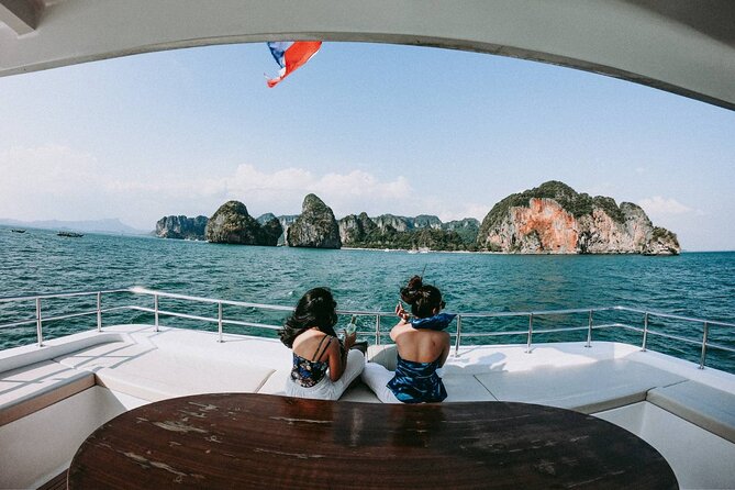Phuket: James Bond Island and Phang Nga Bay by Premium Yacht - Hong Island by canoe