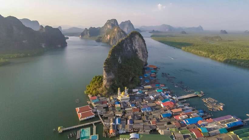 Phuket: James Bond Island by Longtail Boat Small Group Tour - Ko Panyi, the floating village with a memorable lunch