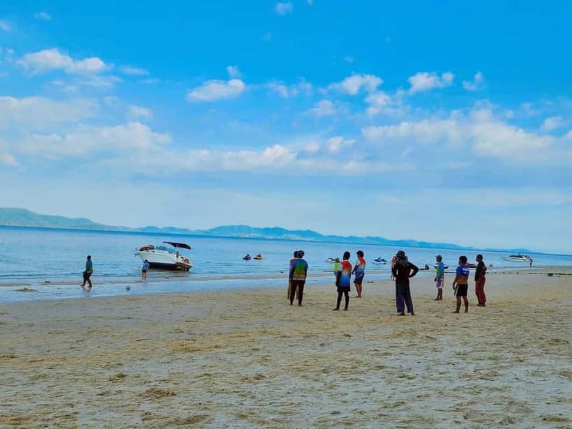 Phuket: James Bond Island Sea Canoe with lunch by Big Boat - What the day feels like in practice