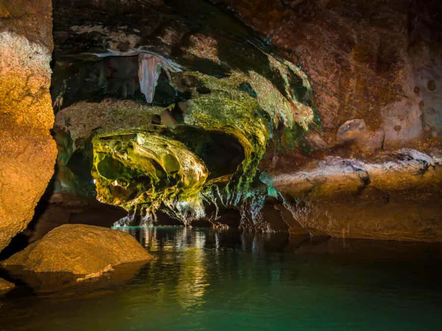 Phuket: James Bonds Island with Lunch and Sea Cave Canoe - Panak Island and the cave scenery