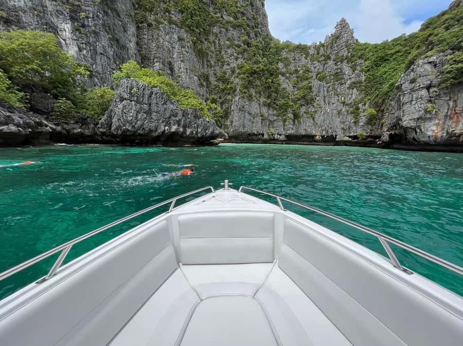 Phuket: Private Luxury Speed Boat to James Bond Island - Panak Island and the sea caves