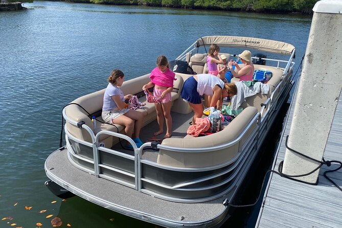 Pontoon Boat 26ft (12pp/115Hp) - Hollywood - FLL - SunBoat rental - Making time for the Whiskey Creek Hideout sandbar