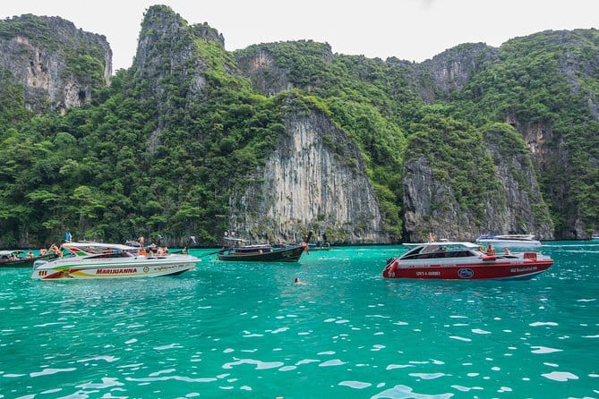 Premium Speedboat Tour: James Bond Island, Phuket - Panak Island and its cave system