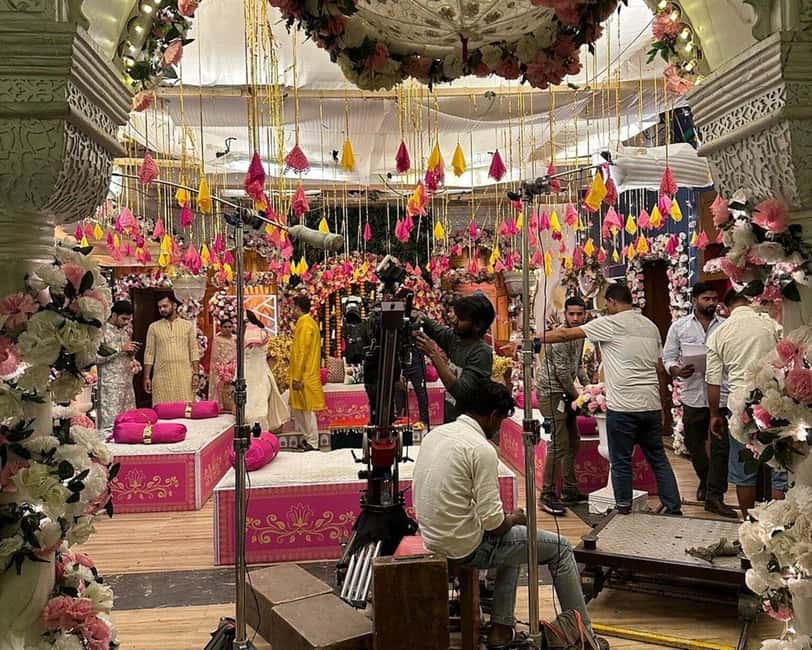 Private Bollywood Studio Tour with Elephanta Caves tour - Why this Mumbai combination works