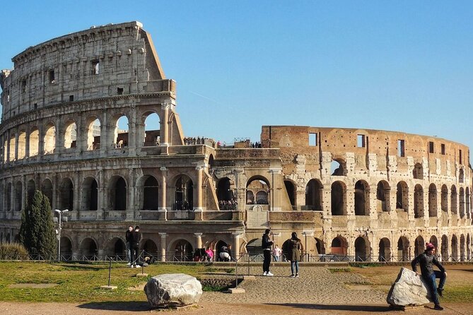 Private Colosseum Tour with Gladiator Arena Floor, Forum and Palatine Hill - Palatine Hill and the Flavian Palace