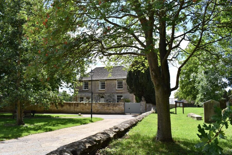 Private Downton Abbey Day Tour, including Pub Lunch - Why this private Downton Abbey day works