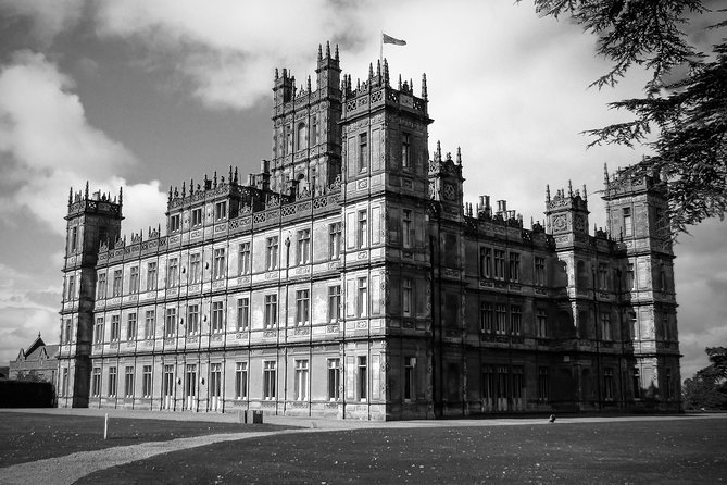 Private Downton Abbey Tour, including Bampton, Cogges Farm, and Highclere - Why this Downton Abbey day works so well