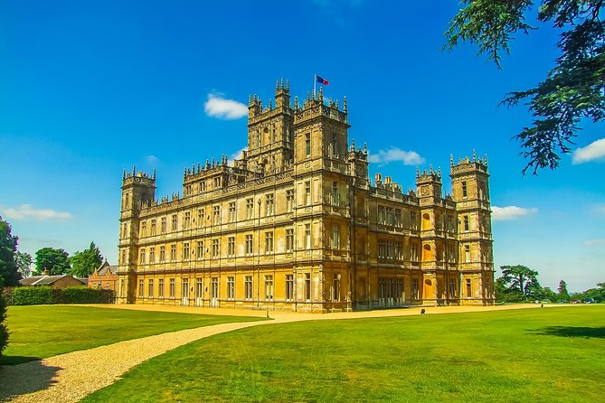 Private Downton Abbey Tour, including Bampton, Cogges Farm, and Highclere - Bampton, the real Downton Village