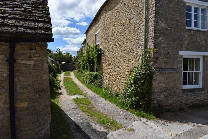 Private Downton Abbey Tour, including Bampton, Cogges Farm, and Highclere - Who should book this experience?