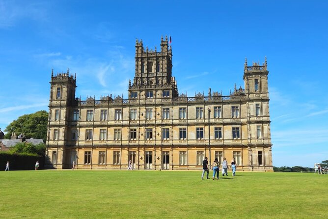 Private Downton Abbey Tour to Highclere Castle With Lunch Stop - What the $742 price really covers