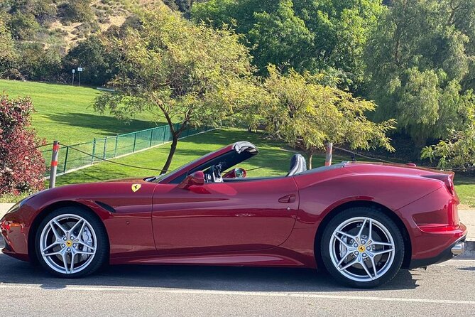 Private Ferrari California T Drive from Hollywood to Sunset Plaza - Following the celebrity trail along Sunset Strip