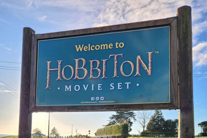 Private Hobbiton & Blue Springs Day Trip from Auckland - Key points at a glance