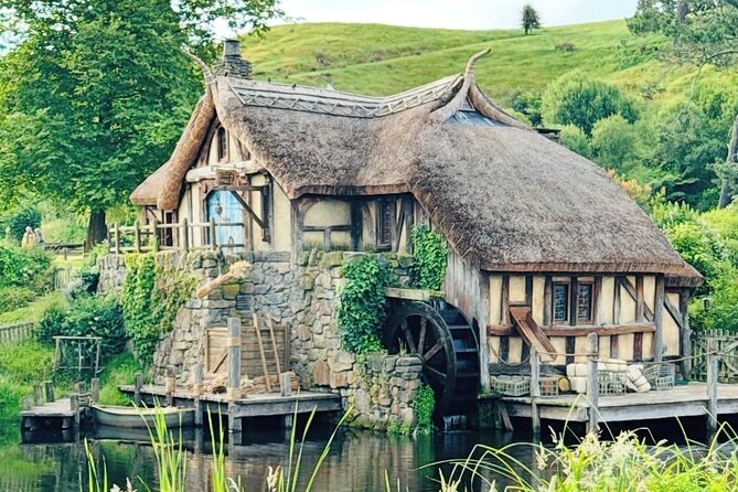 Private Hobbiton Movie Set and Rotorua Day Trip from Auckland - What the private format changes