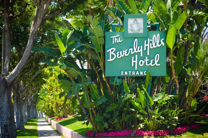 Private Hollywood and Celebrity Homes Bus Tour - Sunset Strip: comedy, rock, and old Hollywood