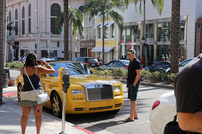 Private Hollywood and Celebrity Homes Bus Tour - Starting at 6609 Sunset Boulevard