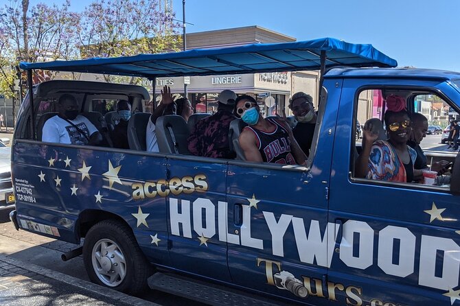Private Hollywood, Beverly Hills & Celebrity Homes Bus Tour - The canyon road and celebrity homes