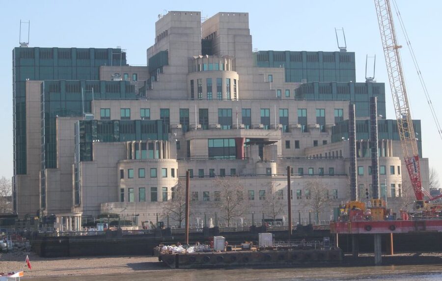 Private James Bond Fictional & Film Spy Tour of London - MI6 at Vauxhall, the film-worthy finale