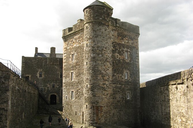 Private Luxury Outlander Tour: Sassenach Adventure From Edinburgh - Culross, the real village behind Cranesmuir