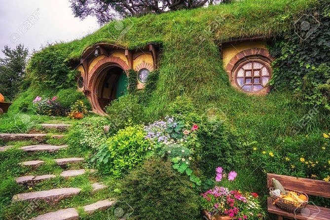 Private Luxury Tour to Hobbiton Movie Set & Waitimo Glowworm Cave - Why pair Hobbiton with Waitomo in one long day