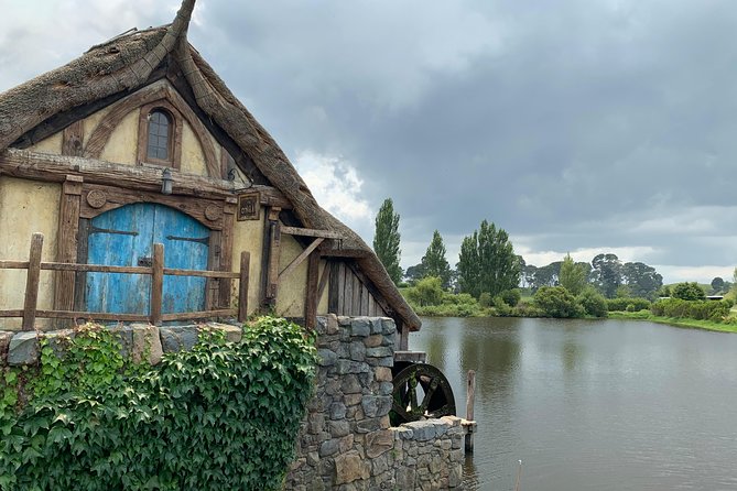 Private Luxury Tour to Hobbiton Movie Set & Waitimo Glowworm Cave - Walking through Hobbiton’s movie village