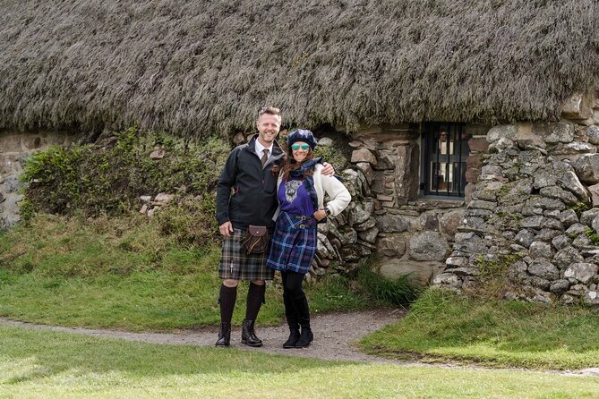 Private Outlander & Cawdor Castle Tour - Wardlaw Mausoleum and the story of the Old Fox