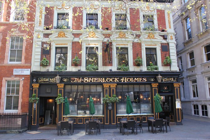 Private Sherlock Holmes Walking Tour of London - St. James’s and the house of Sir Thomas Rotherham
