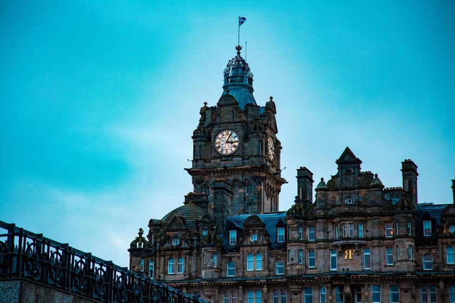 Private tour: discover the city which inspired Harry Potter - Greyfriars Kirkyard and the Thomas Riddell clue