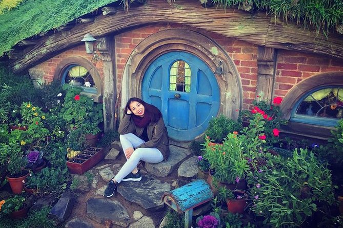 Private Tour - Hobbiton Movie Set & Te Puia (Rotorua) - What the private price includes