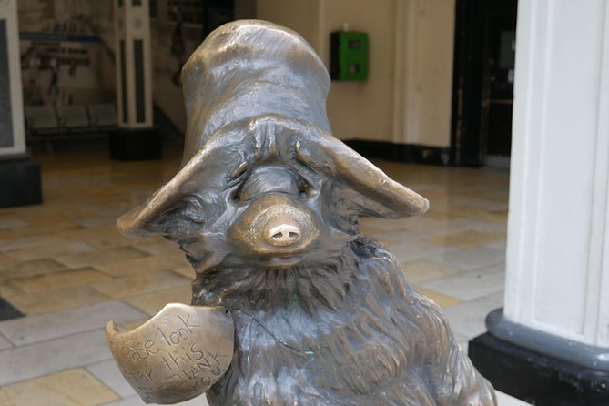 Private Tour: Paddington Taxi Tour of Filming Locations - Windsor Gardens and the ordinary streets of the films
