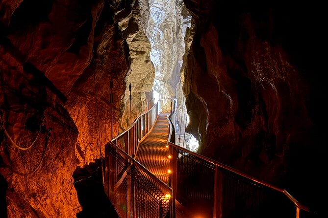 Private Tour: Ruakuri Cave, Waitomo Glowworm & Hobbiton Movie Set - Key points to know before booking