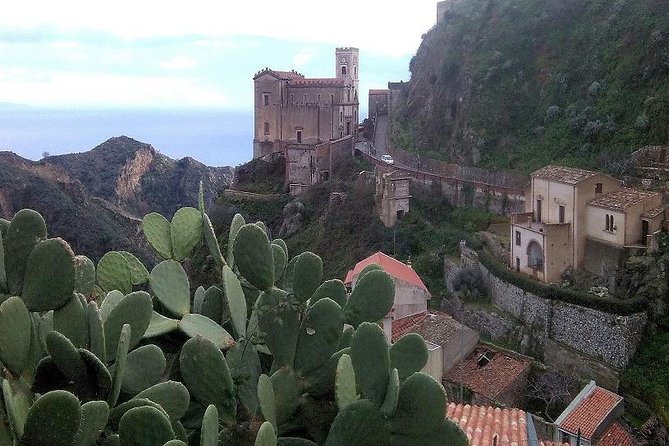 Private Tour "The Godfather" from Taormina visit of Savoca and Forza D'Agrò - Savoca and the road to Bar Vitelli