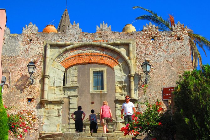 Private Tour "The Godfather" from Taormina visit of Savoca and Forza D'Agrò - Who should book this half-day outing?