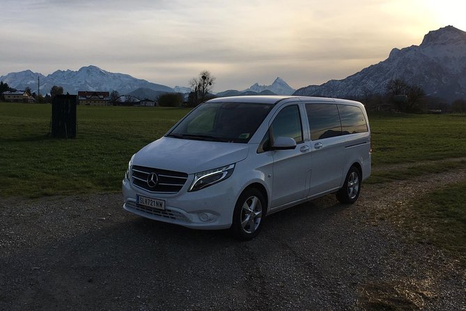 Private Tour The hills are alive: a tour to locations of the Sound of music film - Starting with Salzburg’s old town and Nonnberg Abbey