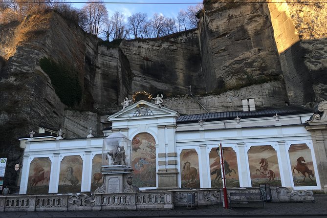 Private Tour The hills are alive: a tour to locations of the Sound of music film - Leopoldskron and the villa seen on screen