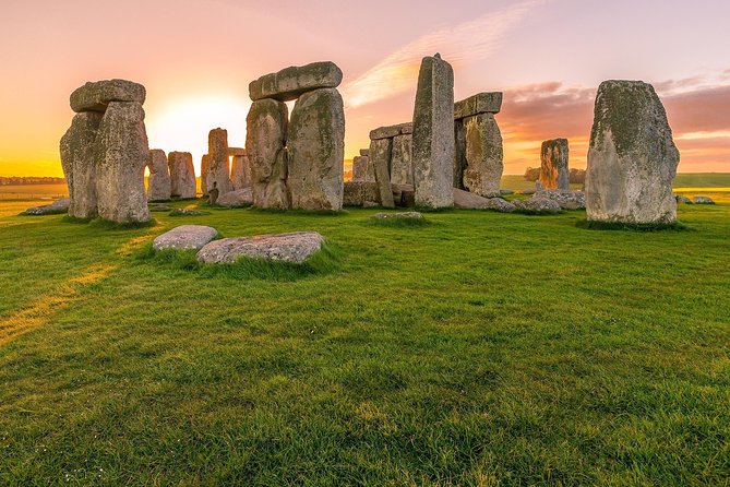 Private Tour to Stonehenge and Highclere Castle (Downton Abbey) - Booking details that matter