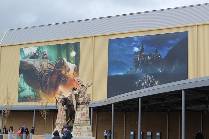 Private Transfer: Central London to Harry Potter Warner Bros Studio in Leavesden - Returning from Leavesden after a long studio visit