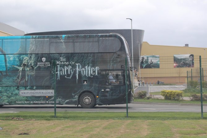 Private Transfer: Central London to Harry Potter Warner Bros Studio in Leavesden - Booking details that can save you trouble
