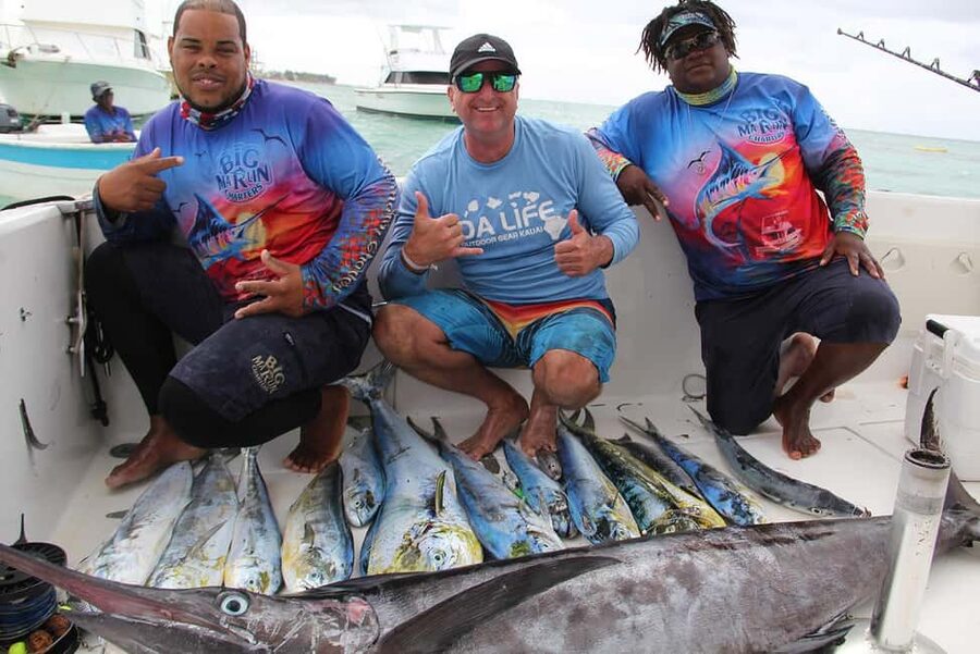Punta Cana offshore private fishing charter "Sherlock" 39 ' - Crew service and the human side of the trip