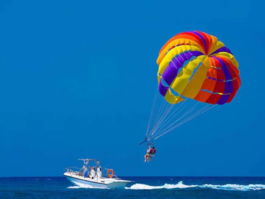 Punta Cana: Parasaling Adventure on the beach - Boarding the speedboat and getting fitted