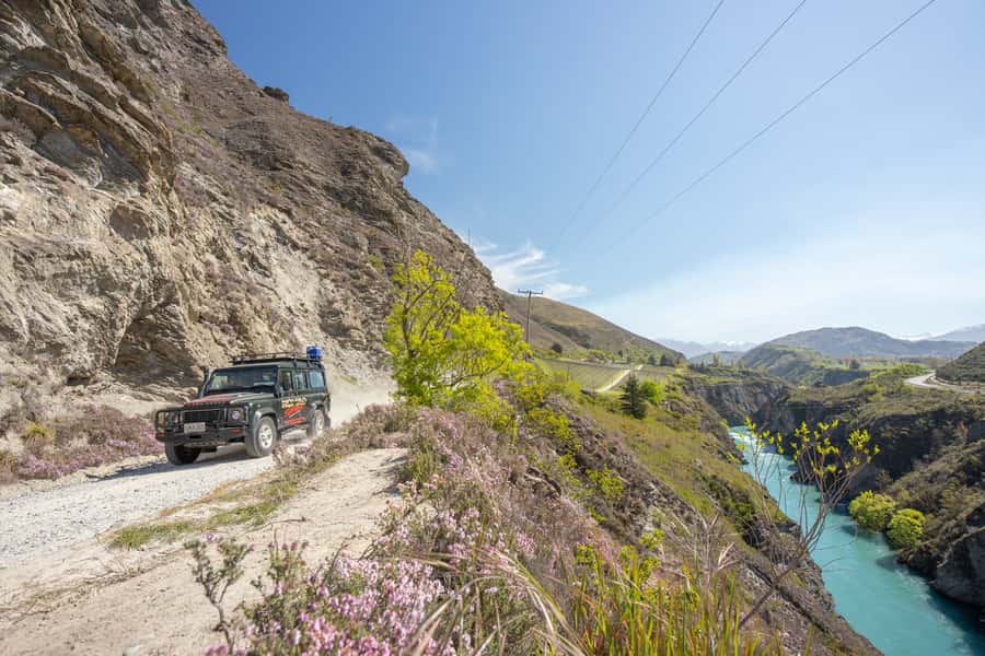 Queenstown: 4WD Lord Of the Rings Half-Day Tour - Kawarau Gorge and the Pillars of the Kings