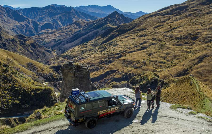 Queenstown: 4WD Lord Of the Rings Half-Day Tour - The guides shape the experience