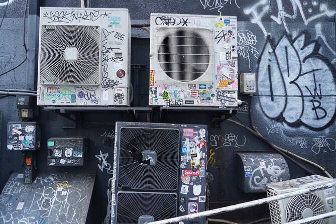 Real-Life Anime Pilgrimage Tour: “Shibuya Incident” - Using picture frames to recreate scenes