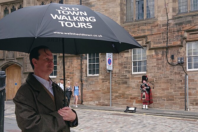 Rebel!Rebel! Jacobite Tour - Outlander's Scotland - The Royal Mile and Parliament Square