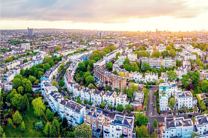 Romantic Notting Hill: Self-Guided Love Story Puzzle Walk - Sarm Music Village and the famous blue door