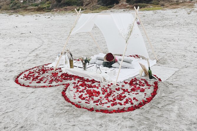 Romantic Picnic by the beach - Arriving at the Rosarito meeting point