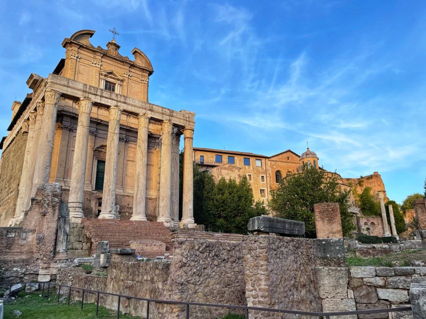 Rome: Colosseum, Gladiator Arena & Roman Forum Private Tour - Palatine Hill and the story of Rome’s beginning