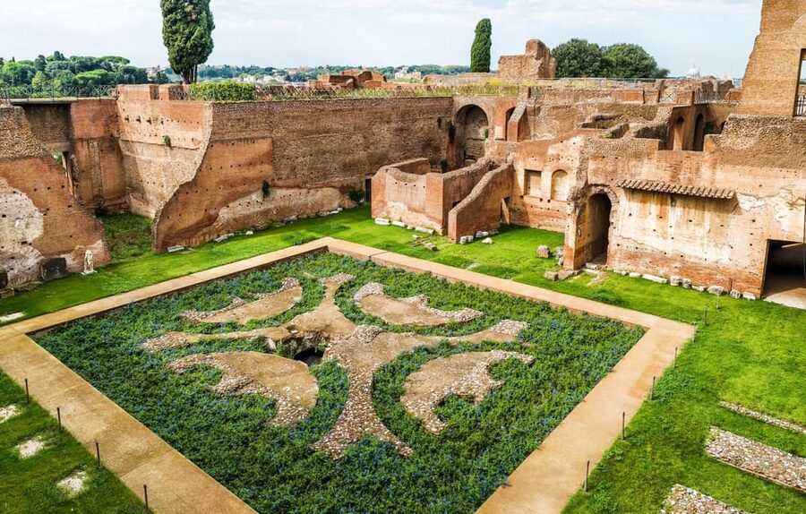 Rome: Colosseum Tour with Gladiator's Arena Option and Forum - Who should book this Colosseum tour?